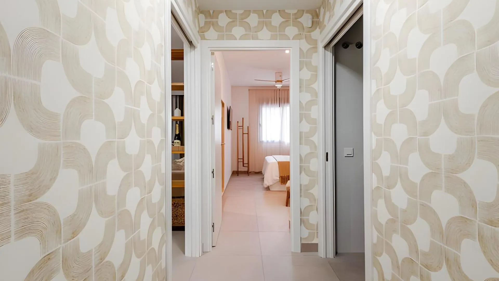 Alberthouse - Lujoso Apartamento En El Centro De Málaga 0*,  España